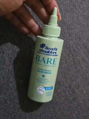 I've been using the Head & Shoulders Bare Itchy Scalp Relief Serum and honestly I'm impressed! It's super lightweight absorbs fast, and doesn't leave my hair greasy #complimentary #MintyCoolRelief #GiftedByHeadandShoulders @influenster @Head & Shoulders