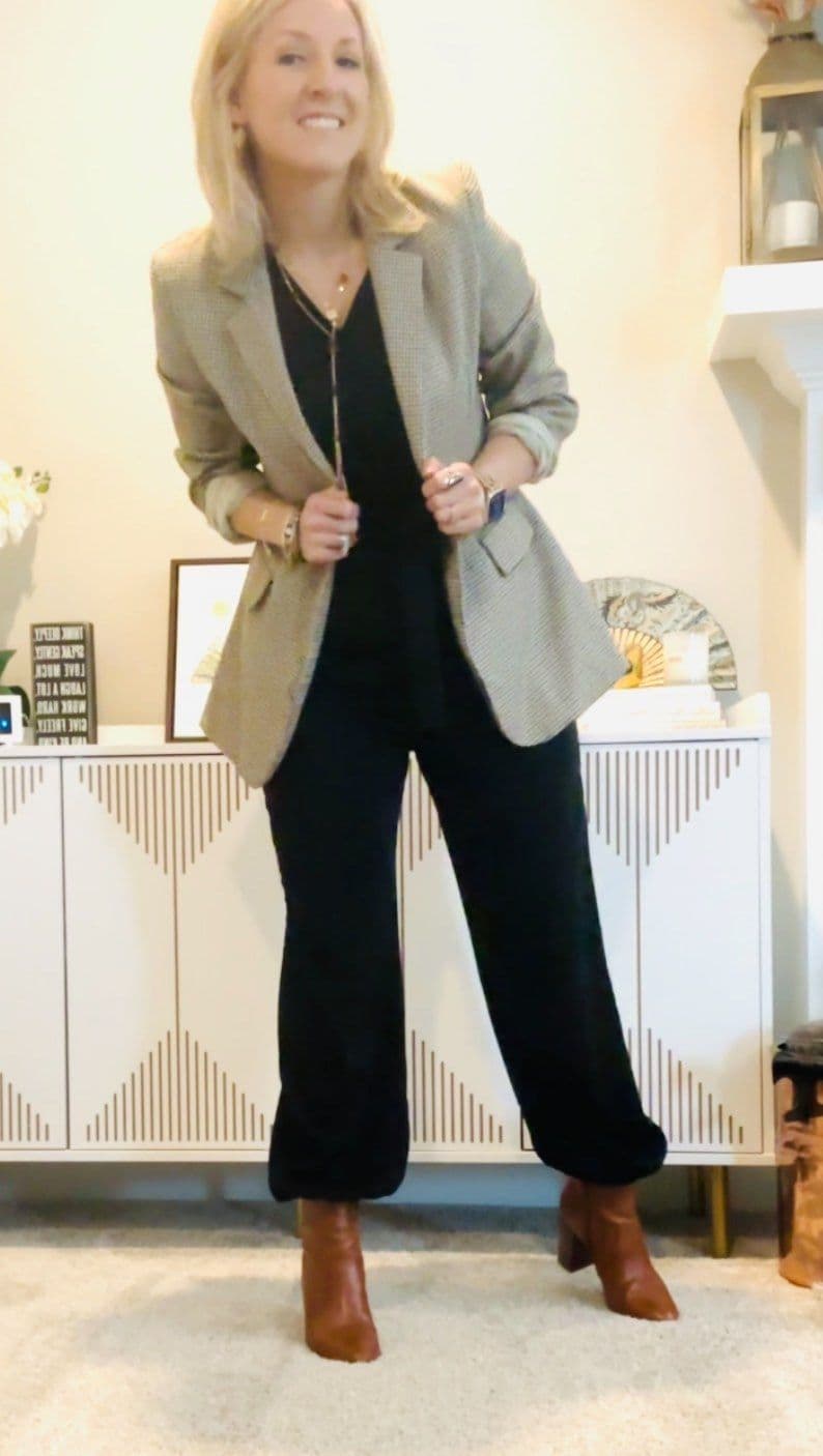 Today’s #ootd loving this jumpsuit! So cute fits TTS I’m wearing a small! These boots are the comfiest too! From @oldnav