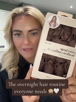 @KITSCH Okay these Kitsch hair products are actually unreal 😍✨ The satin heatless curler gives the softest curls without frying your hair, the thermal rollers are PERFECT for adding volume and bounce, and these satin scrunchies are so much gentler on your hair 🤎👏 Everything feels super luxe and salon quality without the crazy price tag 🙈✨ If you’re trying to grow healthier hair, reduce heat damage or just want that effortless bouncy blowout look… you need these 🤍✨#haircareroutine #noheatcurls #healthyhair #healthyhairsecrets #tiktokmademebuyit