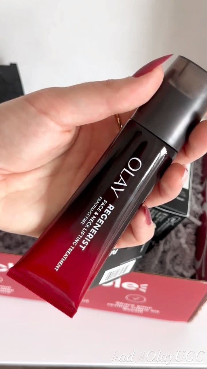 💜 Olay Regenerist Retinol 24 Night Cream
❤️ Olay Regenerist Face & Neck Lifting Treatment
Can’t wait to start using th