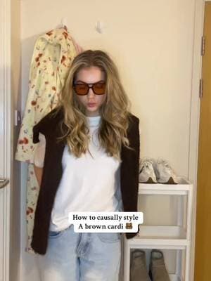 This cardi is super comfy!! Cardi, top, shoes and jeans from @prettylittlething ๐ป #cardi #teddy #basics #elevated #casual #ad #plt #classofplt #comfy
