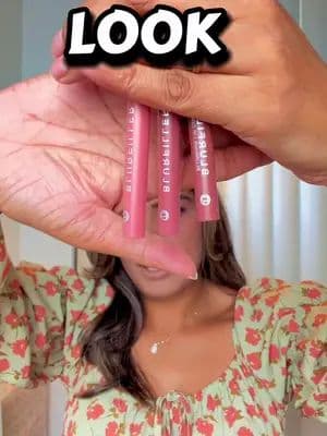 Trying the L’Oréal Paris Blur Filler Lip Liner for the first time. I was gifted by L’Oréal, and I’m loving the soft, blurred look it gives my lips. #LorealistarCA #WorthIt #LipLiner #BlurFillerBlur #GiftedByLorealParis@L’Oréal Paris @Lorealistar