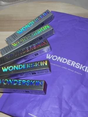 The Icons Set is definitely my favourite π€© @Wonderskin #TikTokMadeMeBuyIt #summersale #lipstain #wonderskinlipstain #makeuphacks