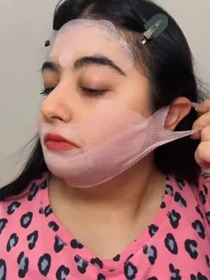 This Tension Up mask actually sticks — and lifts too! 💙 Snatched, depuffed, and sculpted before foundation. @Meditherap