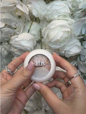 @DIBSBEAUTY obsessed π€ #dibsbeauty #dibsbakedbronzer #bronzer #makeup #tiktokmademebuyit
