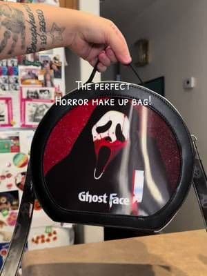 @Glamlite @Glamlite Cosmetics #glamlite #glamlitecosmetics #makeupbag #purse #horror #tiktokshop #tiktokshopping #tiktokshopsummersale #tiktokshopsummerturnup #tiktokshopcreatorpicks #ttsthunderbolt #beautytok #beauty #ghostface