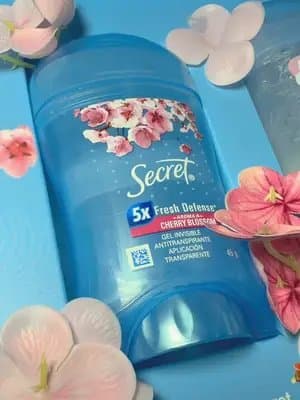 Si quieres sentirte tranquila y oler rico todo el día, dale una oportunidad al antitranspirante en gel más viral! 🌸 #Publicidad #Secret #EldesodorantemasviraldetiktokFM @Secret Deodorant @For_Me