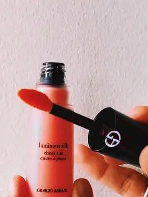 @Armani beauty Luminous Silk Cheek Tint in Rosy Peach is fantastic. The lightweight formula blends effortlessly into the skin, giving a natural, luminous flush that lasts all day. The precision applicator makes it easy to apply just the right amount of product. The Rosy Peach shade adds a warm, flattering tint that suits many skin tones. It's perfect for achieving a radiant, healthy-looking glow. #gifted by @Butterly #ArmaniBeauty #ArmaniBeauties #luminoussilkcheektint #cheektint #luxe #georgioarmani