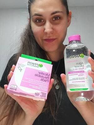 #publicidad | Rutina rápida y efectiva para los días que vas con muchísima prisa. Empezamos con el agua micelar y discos ecopods reutilizables de Garnier y posteriormente el bálsamo Cica+ de Mixa. Esta primavera pásate a la combinación perfecta! #lorealistarspain #cuidadodelapiel #comboprimaveraxlorealistar @lorealgroupe @Garnier ES @Mixa ES y PT