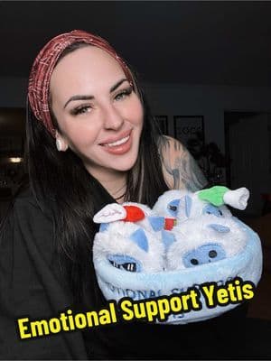 #emotionalsupport #yeti #emotionalsupportstuffedanimal #yetivlog #tiktokshopblackfriday