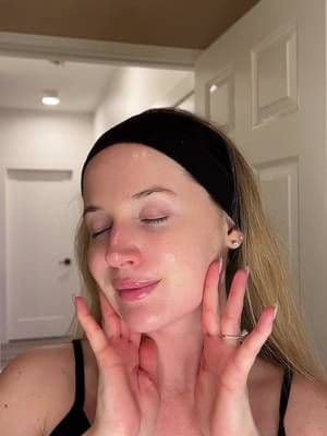 gifted by Estee Lauder | night time skin care with #EsteePartner #WakeUpReady #AdvancedNightRepair #EsteeLauder #fyp #skincareroutine @Estée Lauder