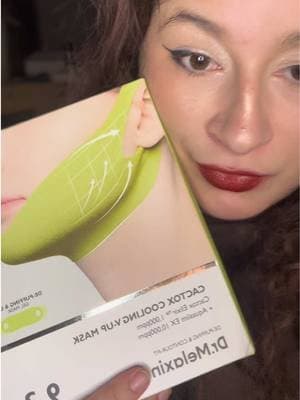 @Dr Melaxin® catox masks are absolutely incredible if you want to de-puff your skin! I’ve linked it down below! #drmelaxin #tiktokmademebuyit #dealdrops #koreanskincare