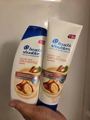 Posting my honest review on Head and Shoulders Shea Butter Shampoo and Conditioner💓 Ride or die H&S lover here, these product have not failed me✨️ just wish the conditioner had more slip🥹 Thank you @influenster and @Head and Shoulders for letting me try your product🥹 #Hairreview #dandruffremovel #complimentary #GiftedByHeadAndShoulders #SheaButterHydrate