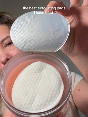 this is what my skin needed all along ✨ one swipe and my texture looks blurred, pores feel tighter, and my makeup sits flawless after… these pads do the work without irritating my skin 💖@INNBEAUTY PROJECT #innbeauty #skinpreppads #smoothskin #glassskingoals #tiktokshopskincare