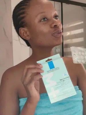 Been dealing with acne for a while now 😢Marks are worse and it's painful I found the best solution with @La Roche-Posay when I say No more Popping and more tapping with the EFFACLAR DUO+M PATCH It shields, target, absorbs, covers size, redness & visibility of blemishes. hashtag TapDontpop #LaRochePosayZA #Effaclar #TapDontPop #Skincare #AD
