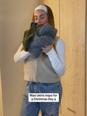 Maxi skirt inspo ๐โจ Both from @prettylittlething Day 1/7 of christmas season outfit inspo ๐ท #gifted #ad #christmas #maxiskirt #skirt #inspo #outfit #green #grey