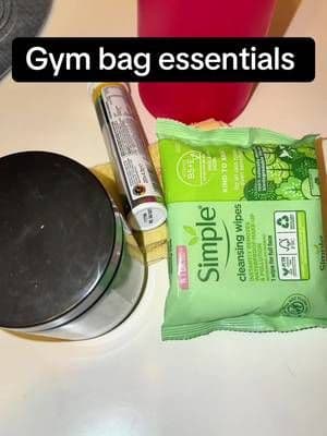 @SimpleSkincareUK wipes go with me everywhere, even to the gym. #SIMPLESQUADUK #AD #simplegymessentials