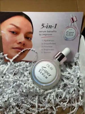 Probando el Olay Super Serum ✨ Me encanta que combina 5 beneficios en un solo sérum: hidratación, firmeza, suavidad, lum