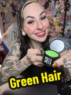 Loving the green vibes!! #greenhair #greenhairdontcare #alternativegirl #bfcm #tiktokshopblackfriday @@boldify