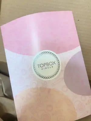 ✨ Morphe Nude 6 Eyeshadow Palette Review ✨ I was excited to receive the Morphe Nude 6 Eyeshadow Palette for free from Topbox! 🎁 This palette features beautiful neutral shades that are perfect for everyday makeup looks. The colors blend smoothly, have good pigmentation, and are easy to build up for both soft daytime looks and more defined evening glam. I especially love how versatile the nude tones are—they work well for simple makeup days as well as full glam looks. Overall, it’s a great palette for anyone who loves wearable neutral shades and easy-to-use formulas. Thank you, Topbox, for the opportunity to try this product! 💕 #Morphe #MorpheNude6 #TopboxCircle #TopboxCanada #Gifted