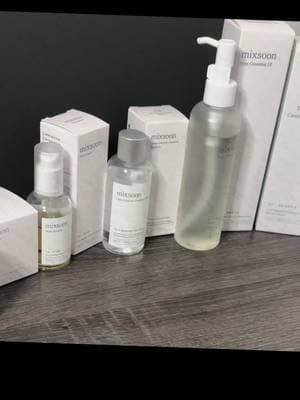 Skincare kit de los mejores para cuidar tu piel diario. Unos de los mejores en ventas. Aprovecha el descuento por el día de la madre #mixsoonbeanessence #mixsoon #skincare #korean #kit #vegan #tiktokshop #100k @mixsoon #shop #now