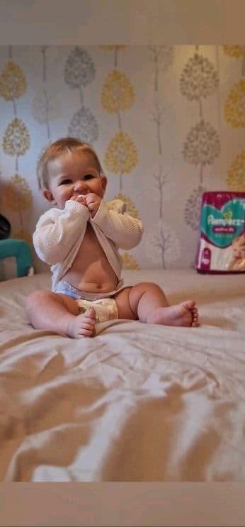 Ad | ad-gifted
🌟 Our little superstar Joel is rocking his Pampers Active Fit Taped nappies! 🕺👶
He's all wiggles an