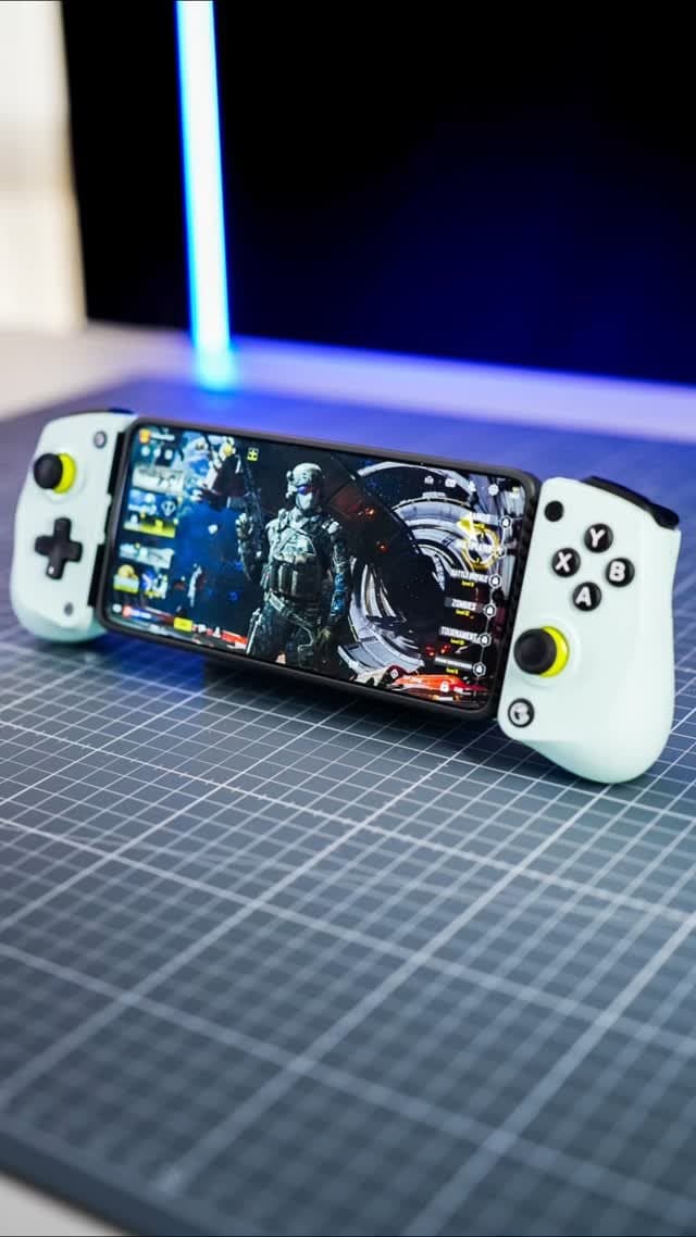The Best Mobile Gamepad Under $40 - GameSir X5 Lite
Turn your phone into a true gaming console. Wired, lightweight, a
